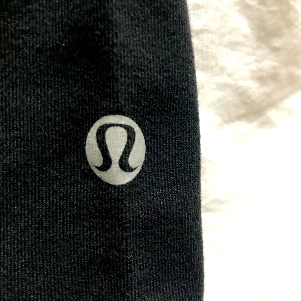 Lululemon capris pants